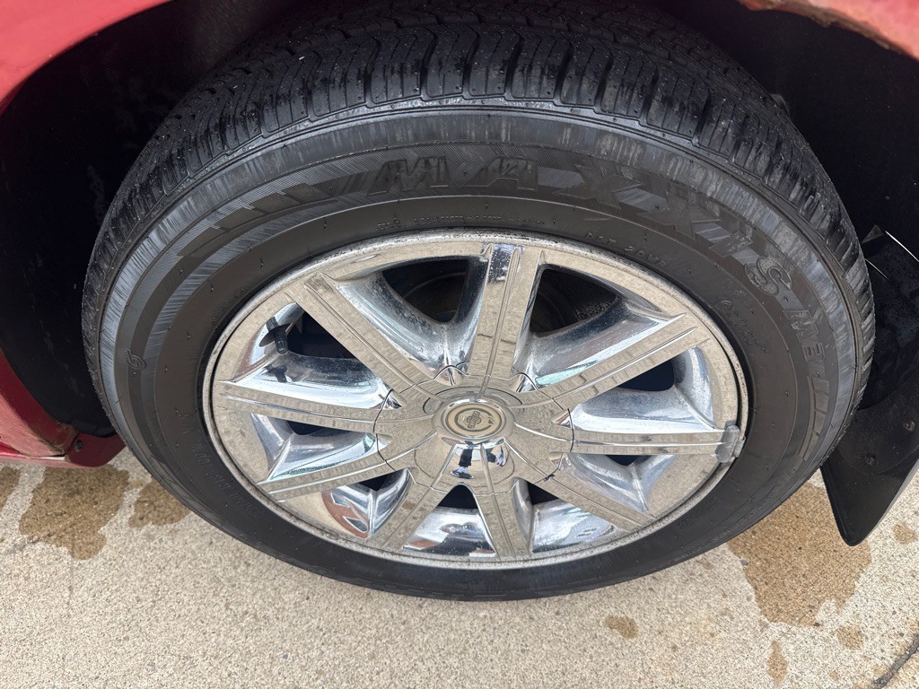 2010 Chrysler 300 Image 17