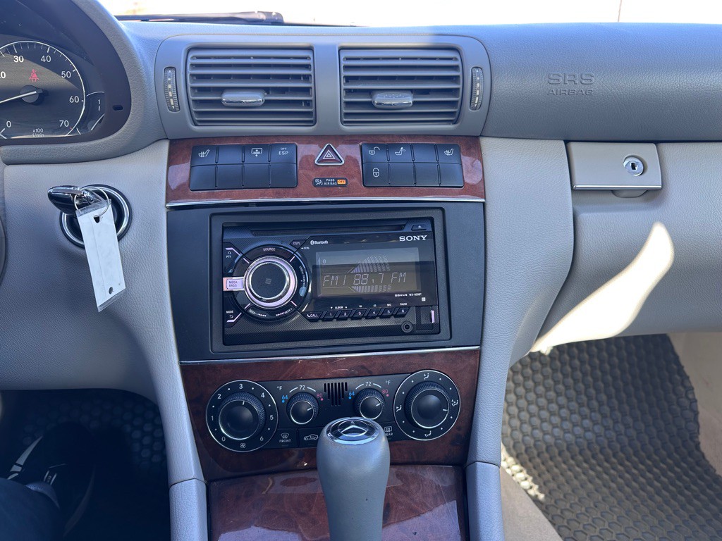 2007 Mercedes-Benz C-Class Image 13