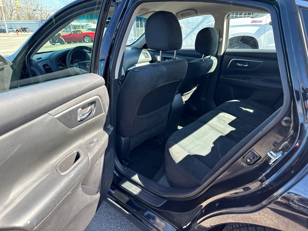 2015 Nissan Altima Image 12