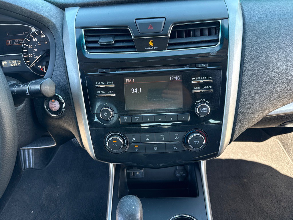 2015 Nissan Altima Image 15