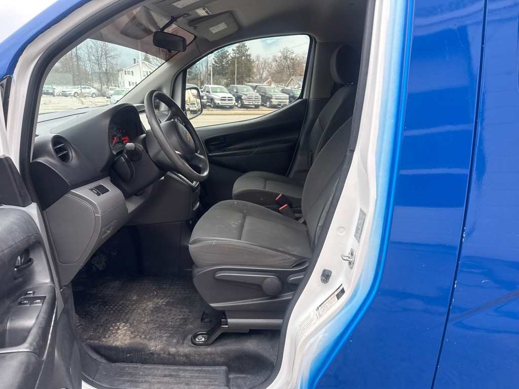 2015 Chevrolet Express Image 10