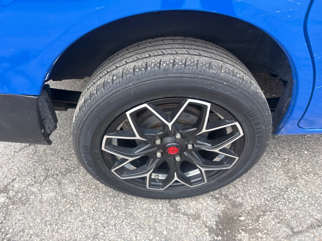 2015 Chevrolet Express Image 17