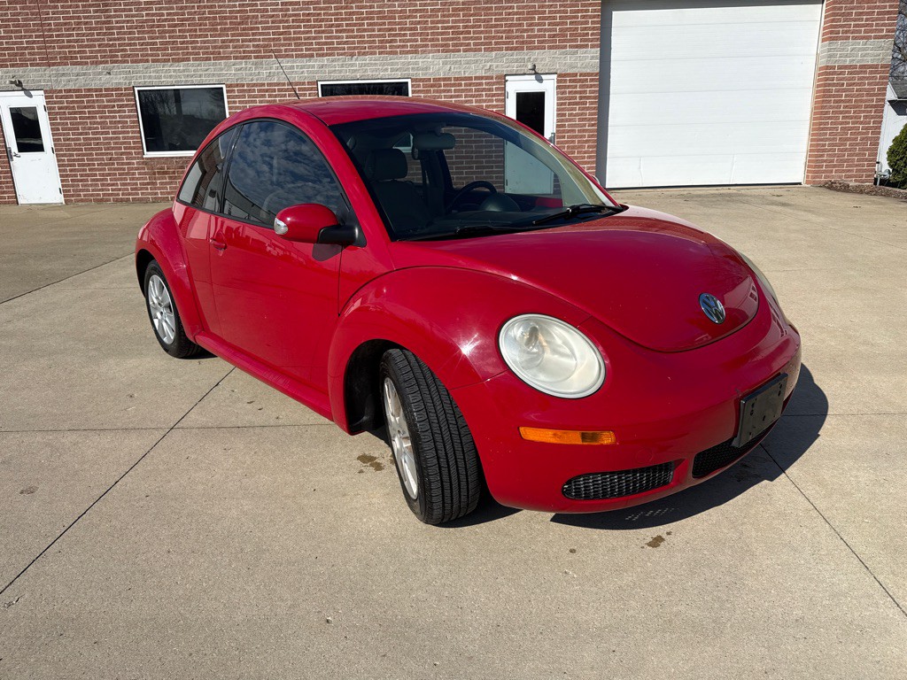 2009 Volkswagen Beetle Image 3