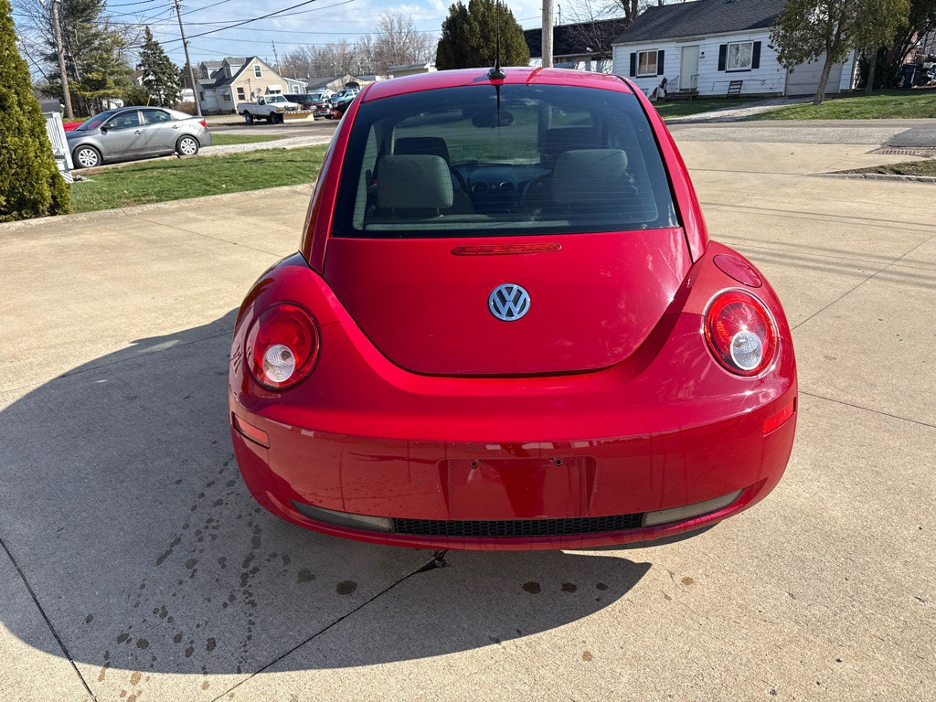 2009 Volkswagen Beetle Image 7