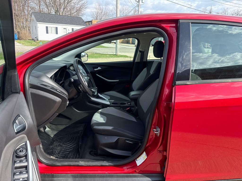 2012 Ford Focus Image 10