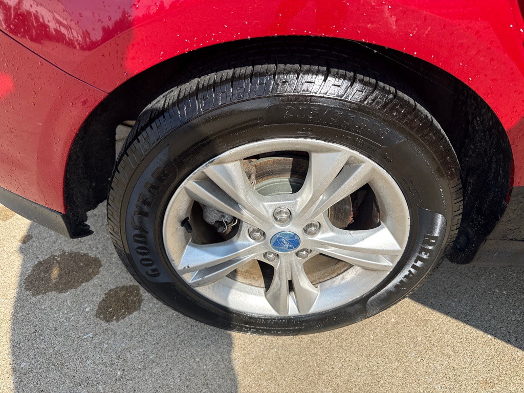 2012 Ford Focus Image 17