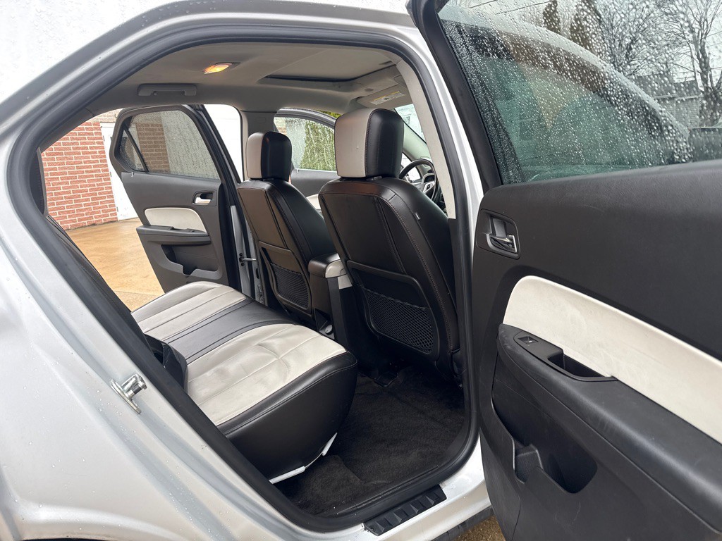 2010 Chevrolet Equinox Image 12