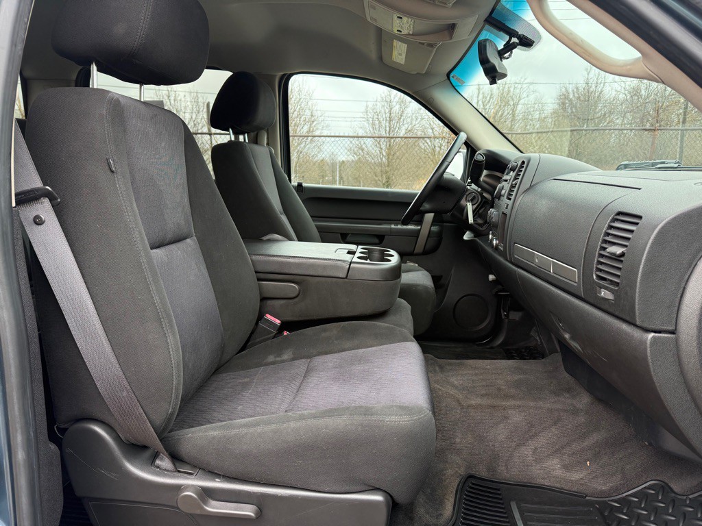 2010 Chevrolet Silverado 1500 Image 9