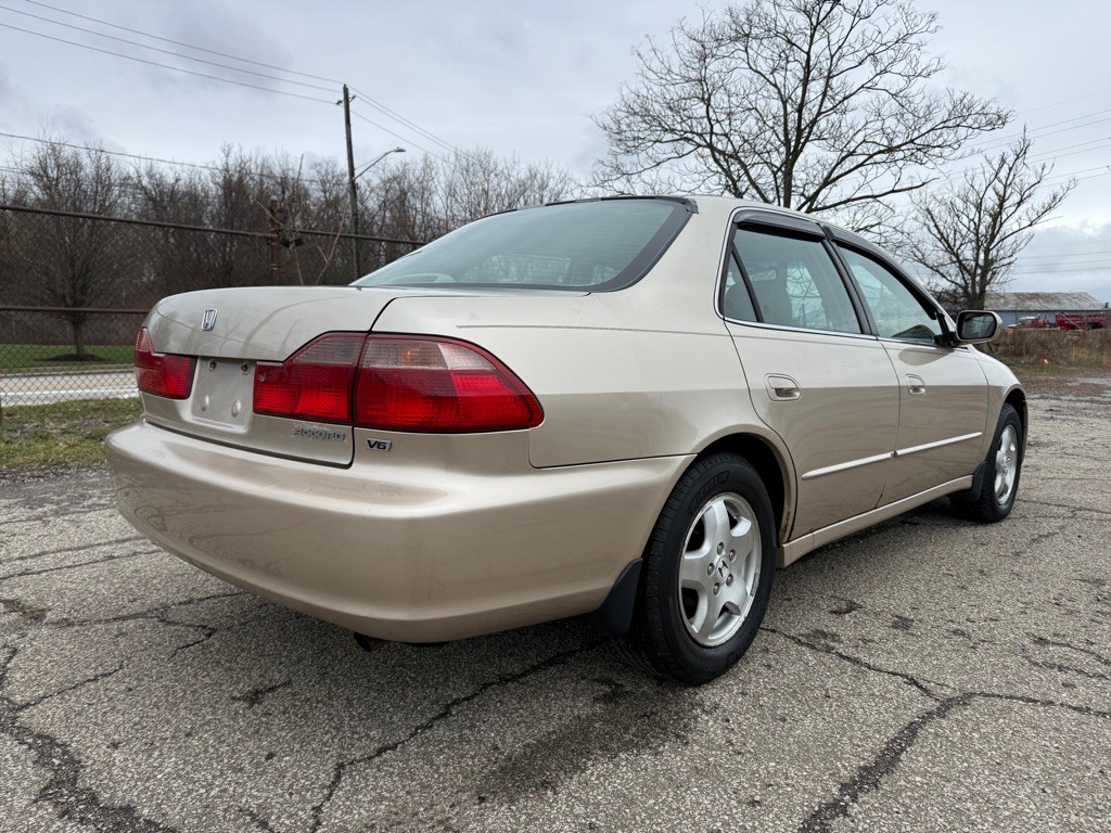 2000 Honda Accord Image 3
