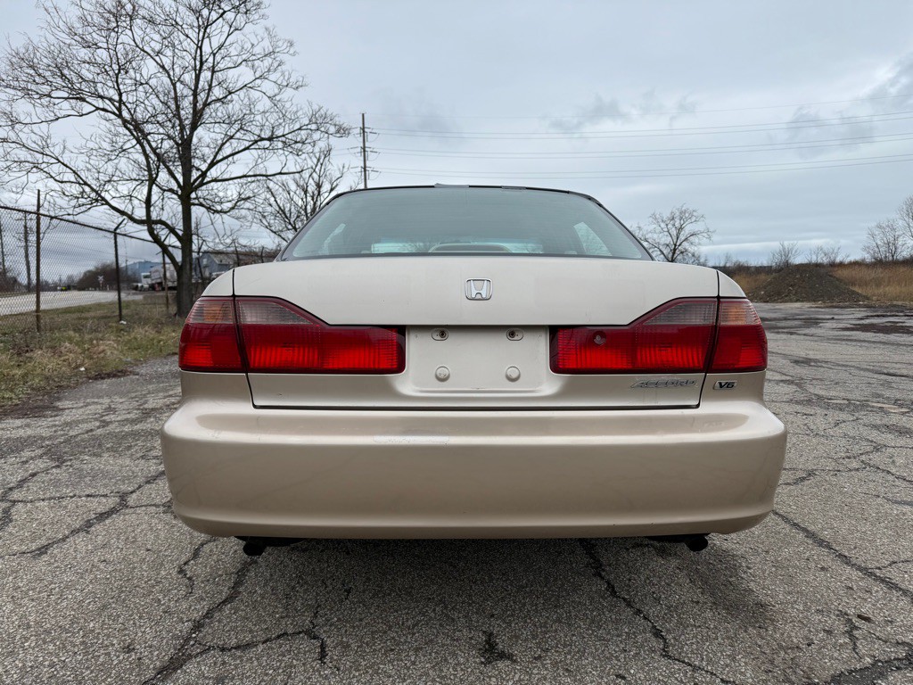 2000 Honda Accord Image 4