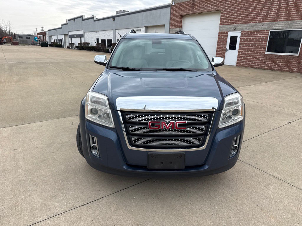 2011 GMC Terrain Image 2