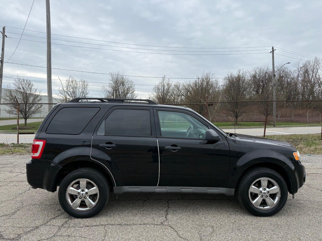 2009 Ford Escape Image 2