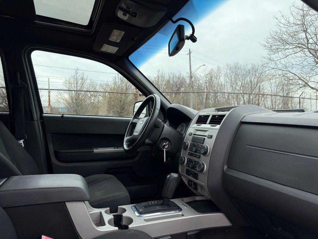 2009 Ford Escape Image 10