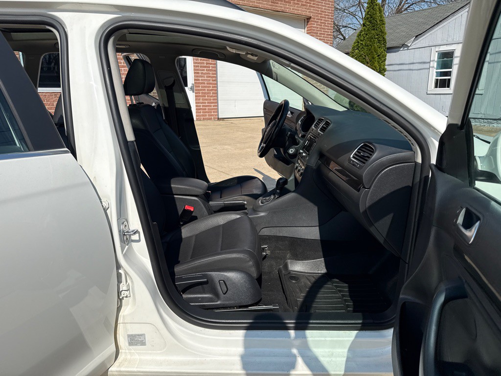 2013 Volkswagen Jetta Image 11