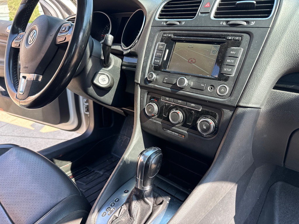 2013 Volkswagen Jetta Image 14