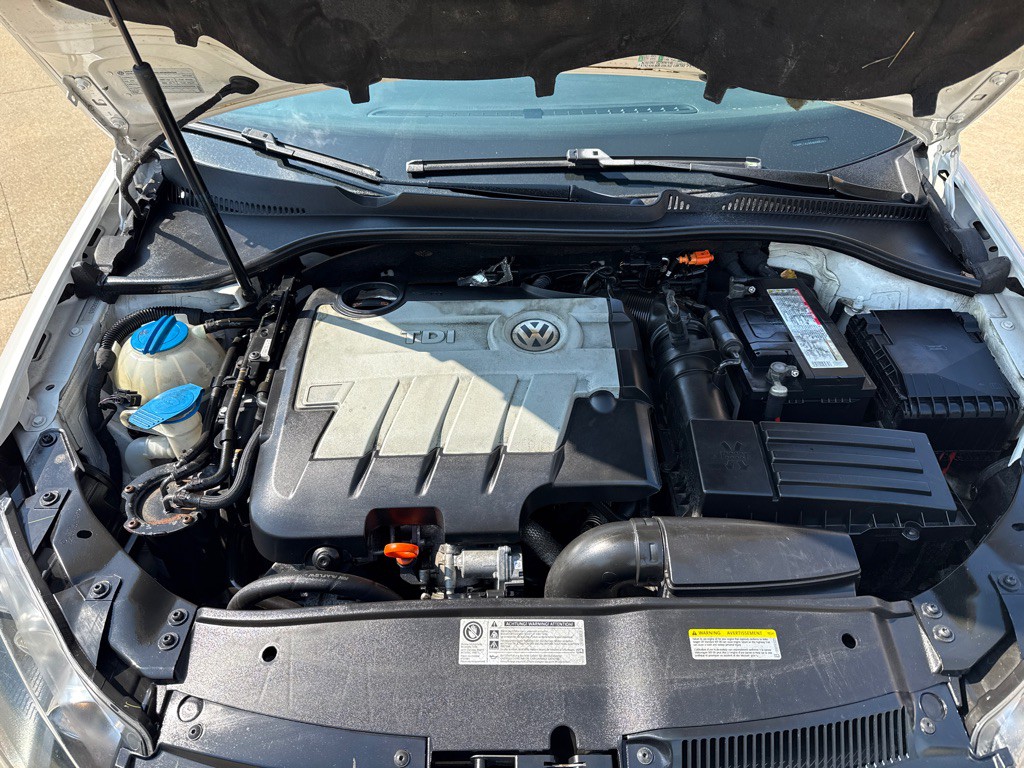 2013 Volkswagen Jetta Image 19