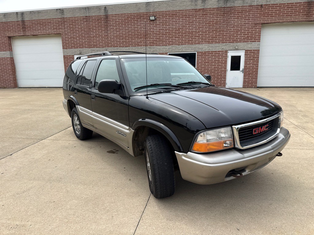 2001 GMC Jimmy Image 3