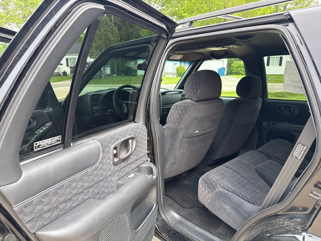 2001 GMC Jimmy Image 11