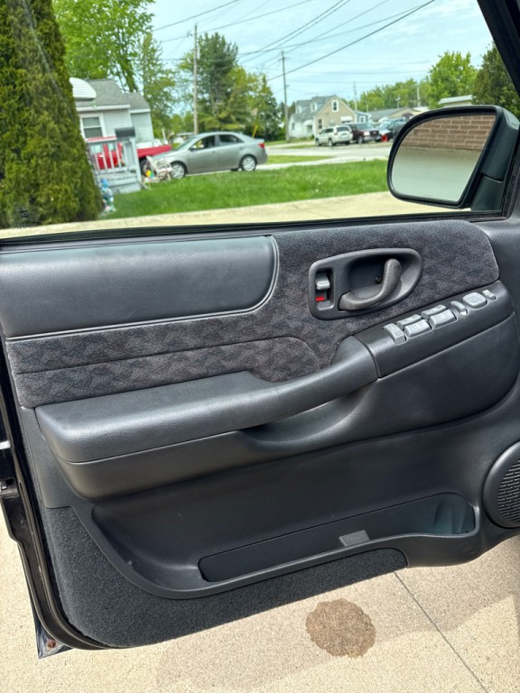 2001 GMC Jimmy Image 20