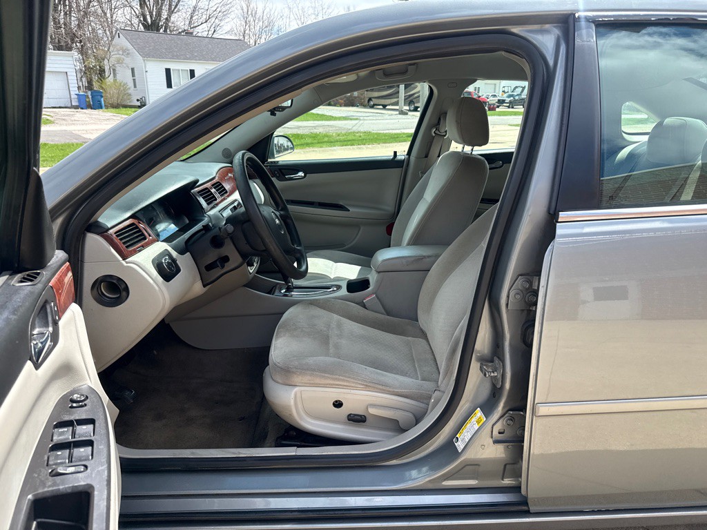 2008 Chevrolet Impala Image 10