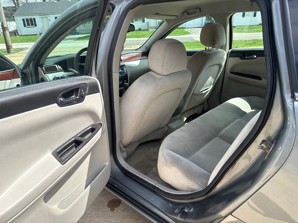 2008 Chevrolet Impala Image 12