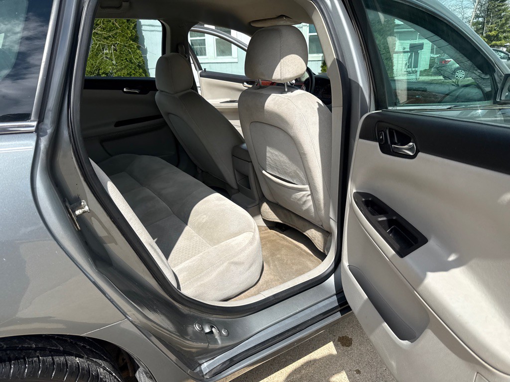 2008 Chevrolet Impala Image 13