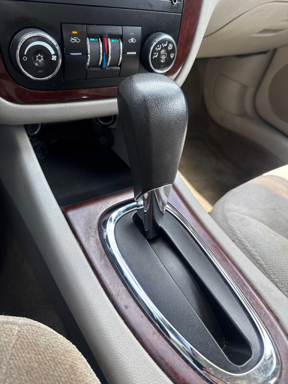 2008 Chevrolet Impala Image 16