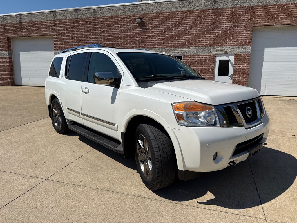 2013 Nissan Armada Image 3