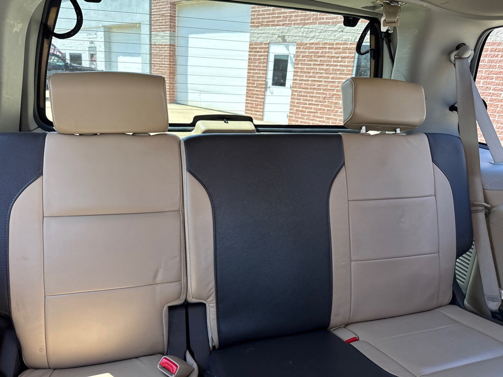 2013 Nissan Armada Image 15