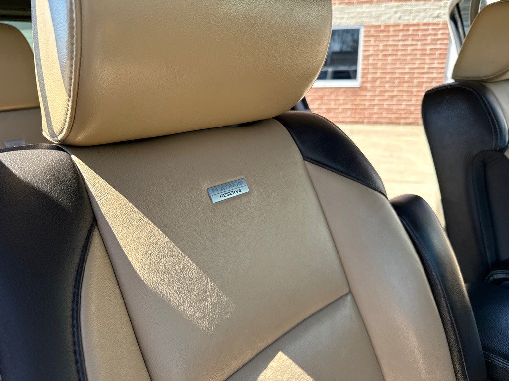 2013 Nissan Armada Image 17