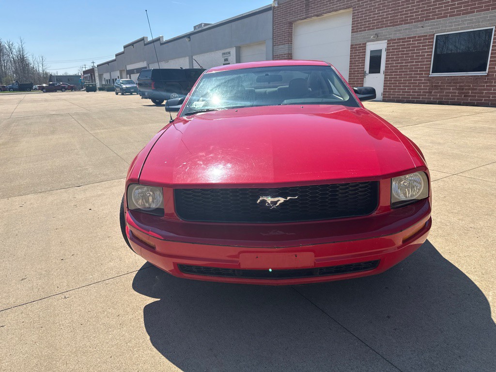 2006 Ford Mustang Image 2