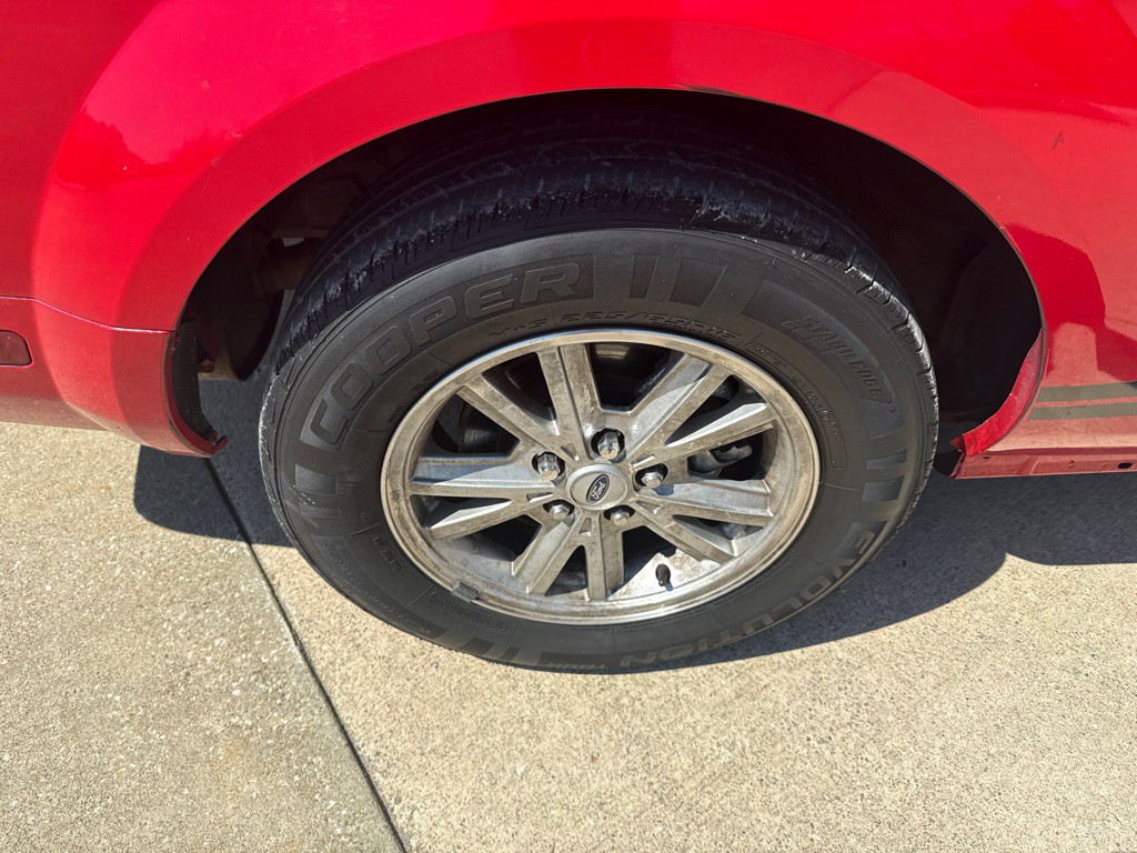 2006 Ford Mustang Image 16