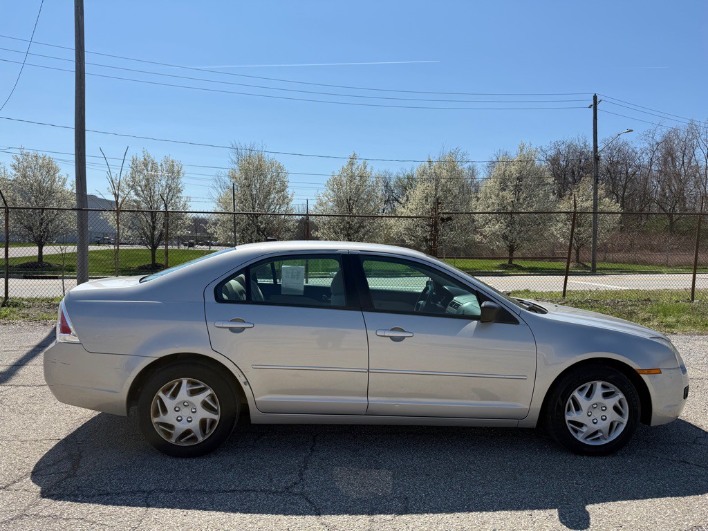 2008 Ford Fusion Image 2