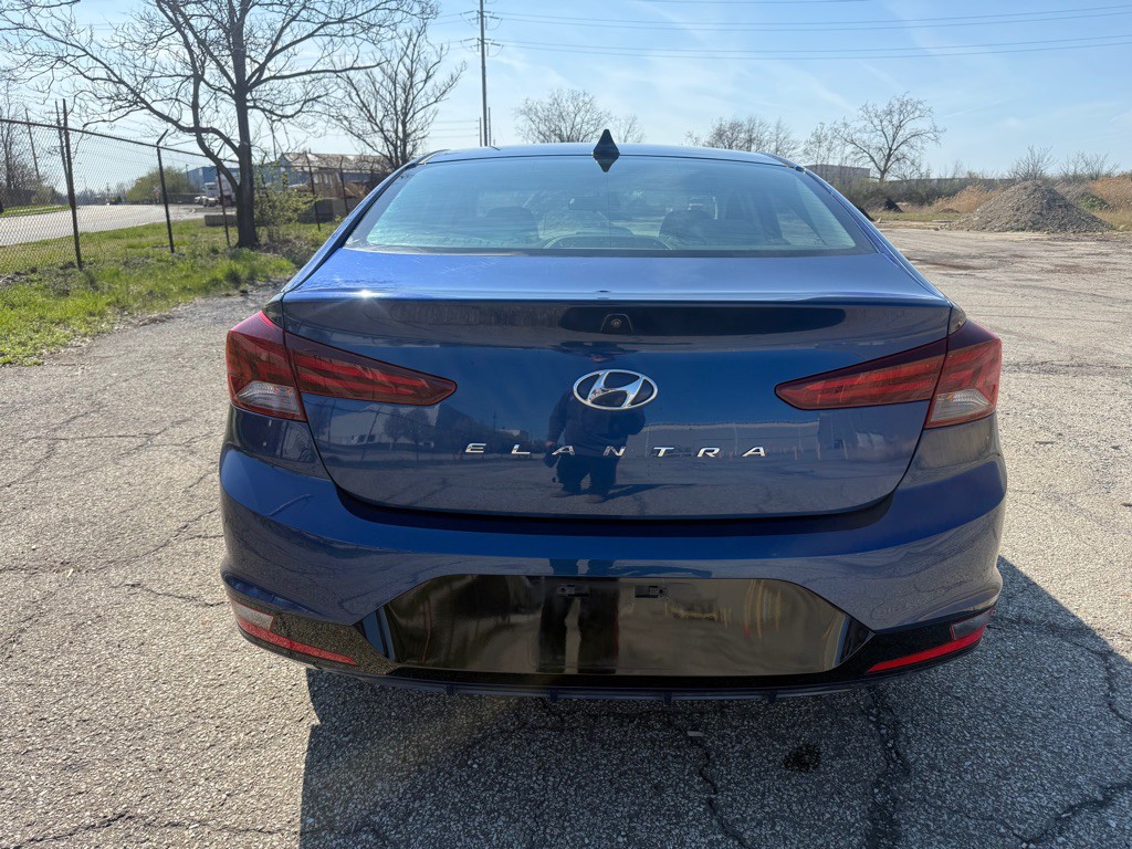 2020 Hyundai Elantra Image 4