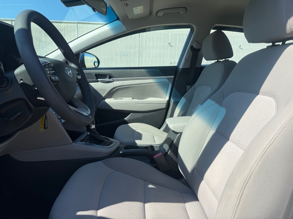 2020 Hyundai Elantra Image 9