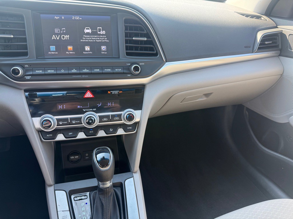 2020 Hyundai Elantra Image 14