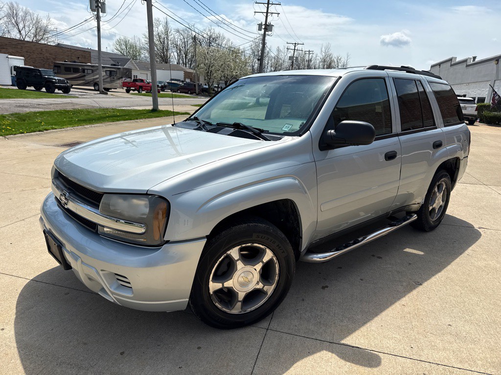 2008 Chevrolet Trailblazer Image 1
