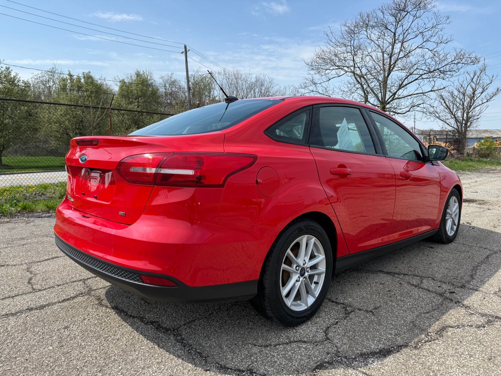 2017 Ford Focus Image 3