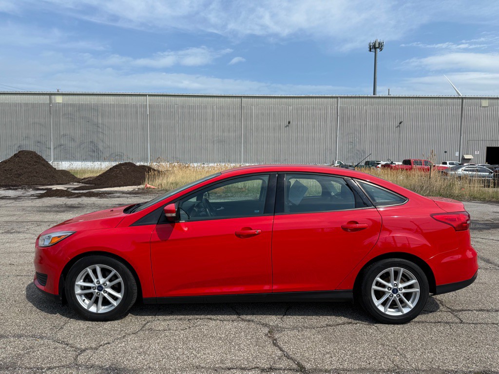 2017 Ford Focus Image 5