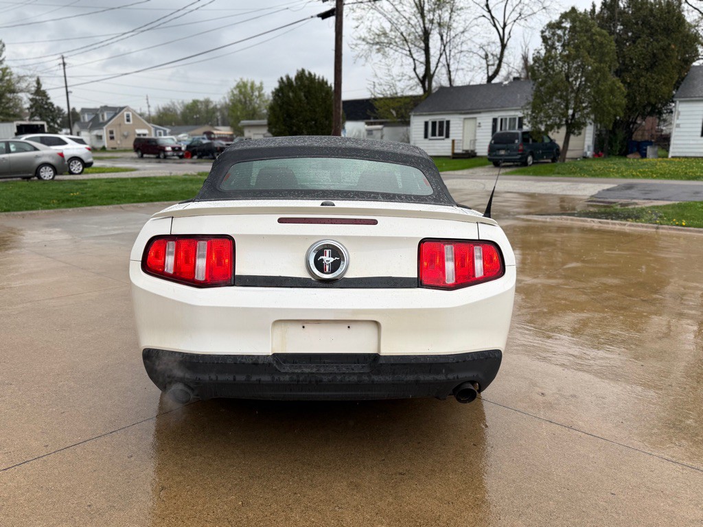 2012 Ford Mustang Image 7