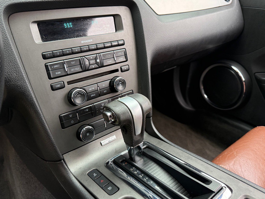 2012 Ford Mustang Image 14