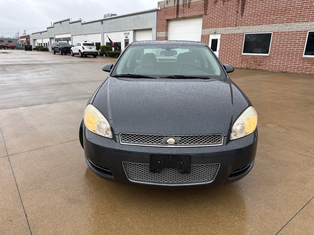 2014 Chevrolet Impala Image 2