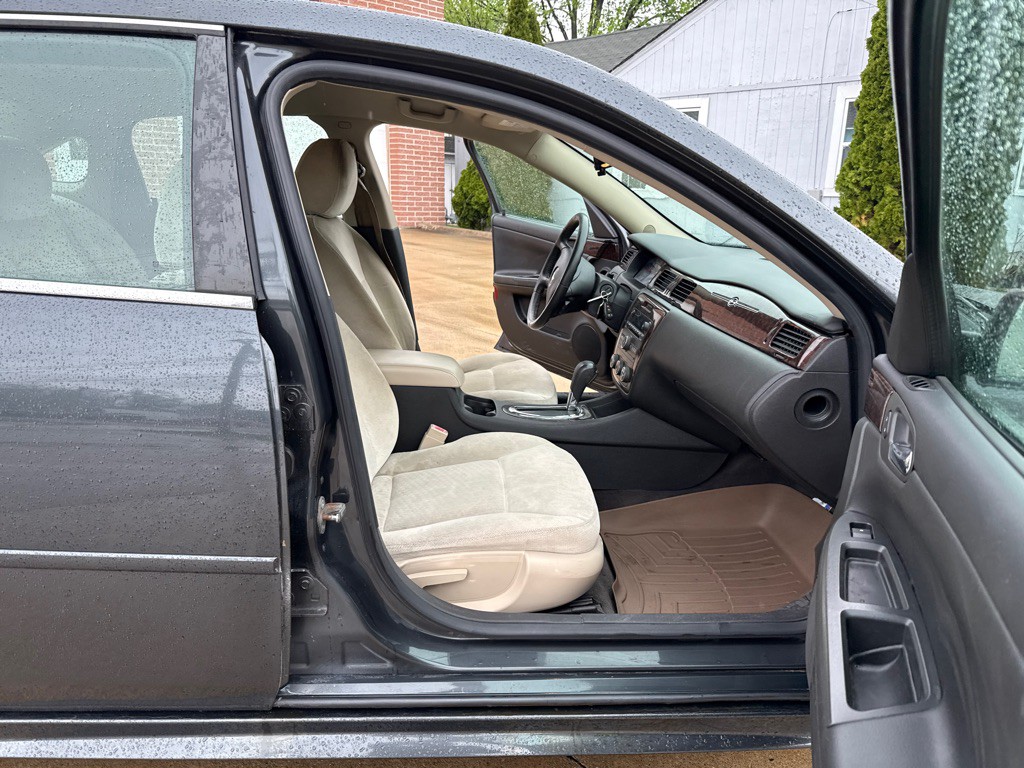 2014 Chevrolet Impala Image 11