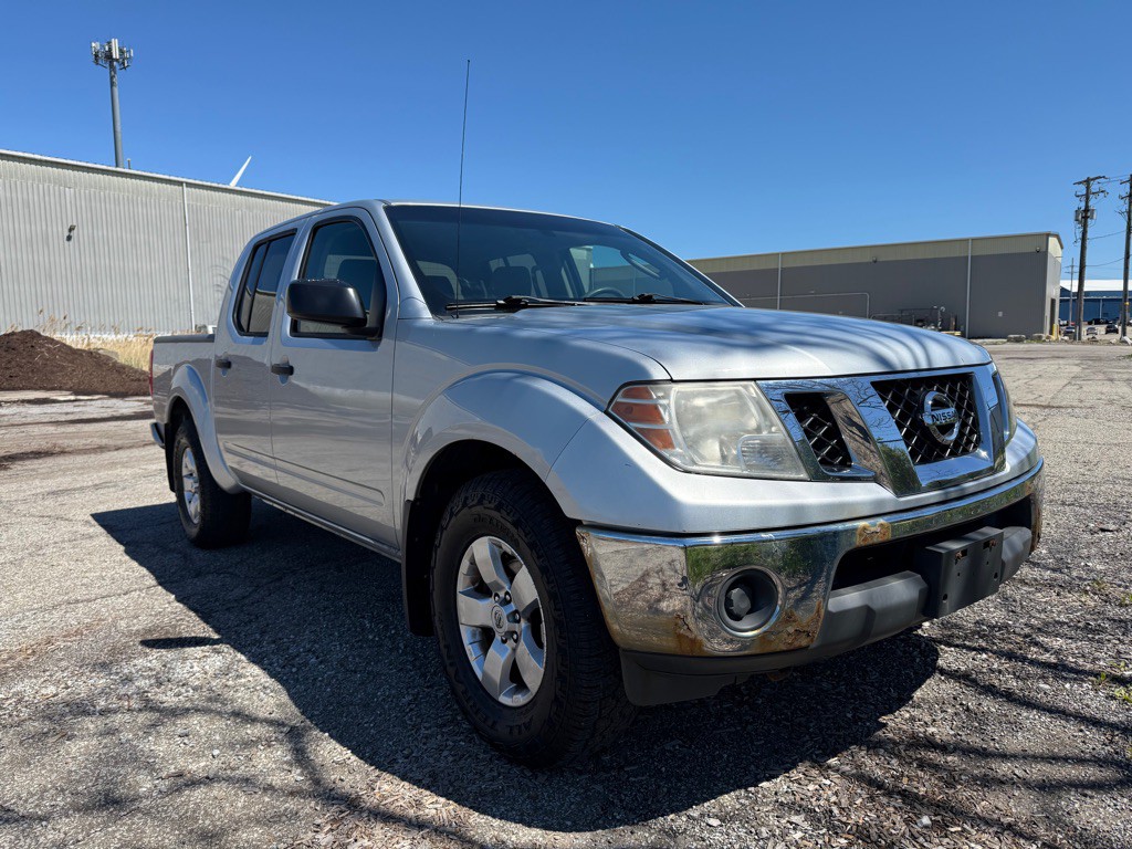 2010 Nissan Frontier Image 1