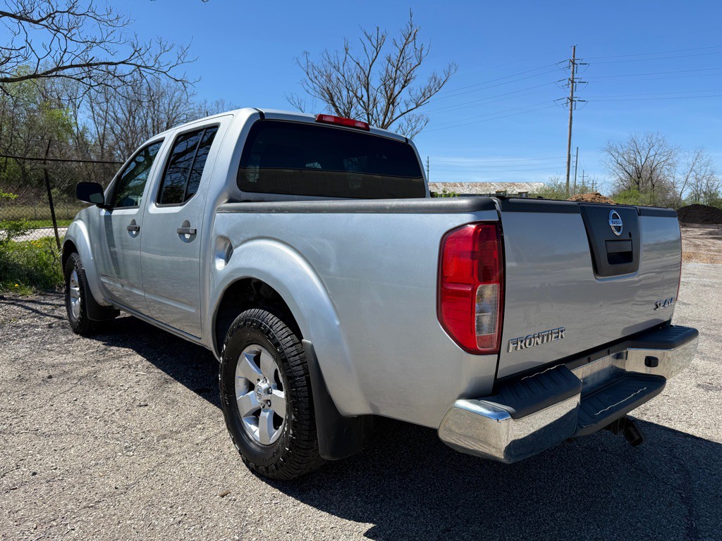 2010 Nissan Frontier Image 5