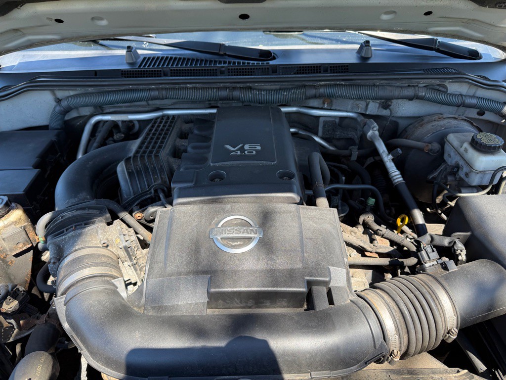 2010 Nissan Frontier Image 14