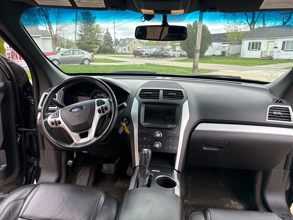 2013 Ford Explorer Image 9