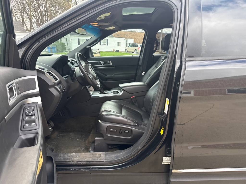 2013 Ford Explorer Image 10