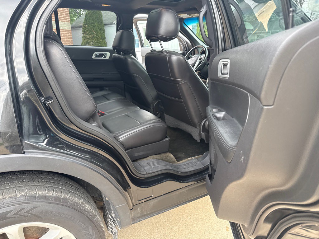 2013 Ford Explorer Image 13