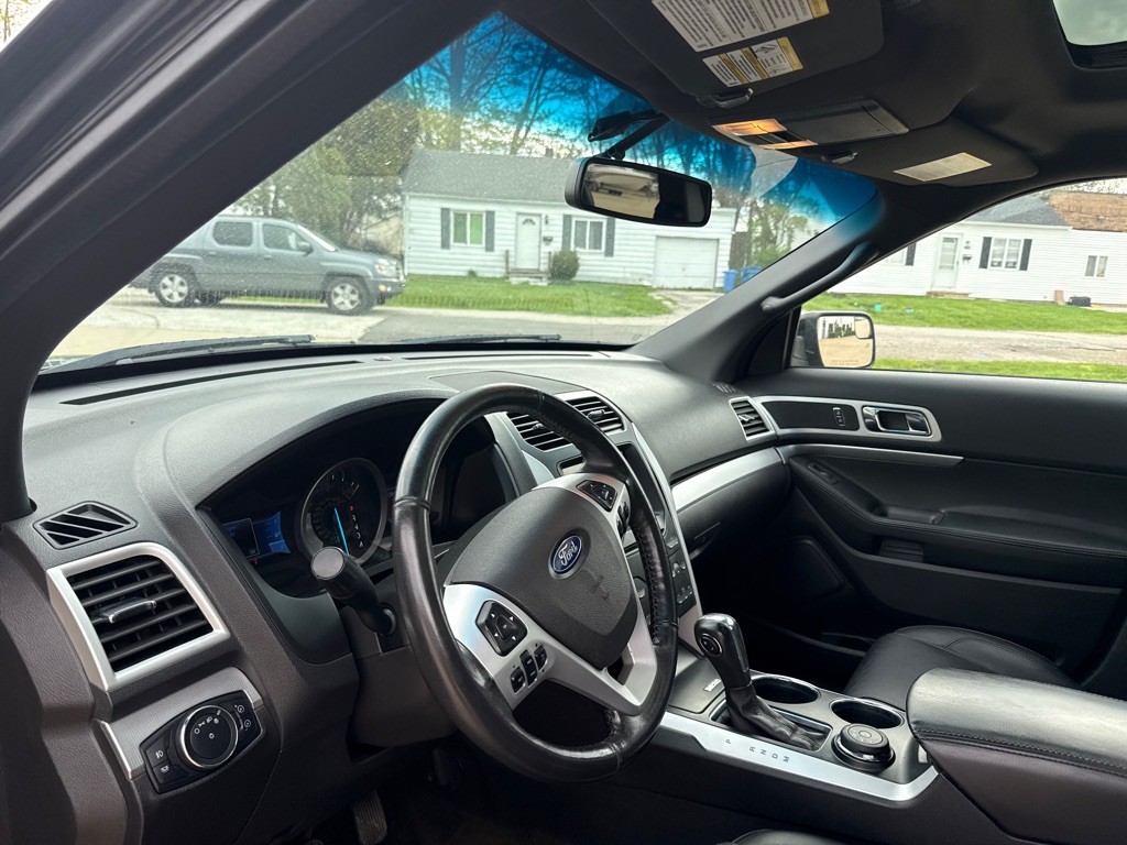 2013 Ford Explorer Image 14